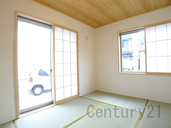 Non-living room. 1 Building