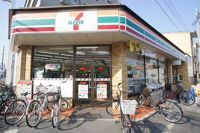 Convenience store. Eleven Funabashi Yakuendai Ekimae up (convenience store) 156m