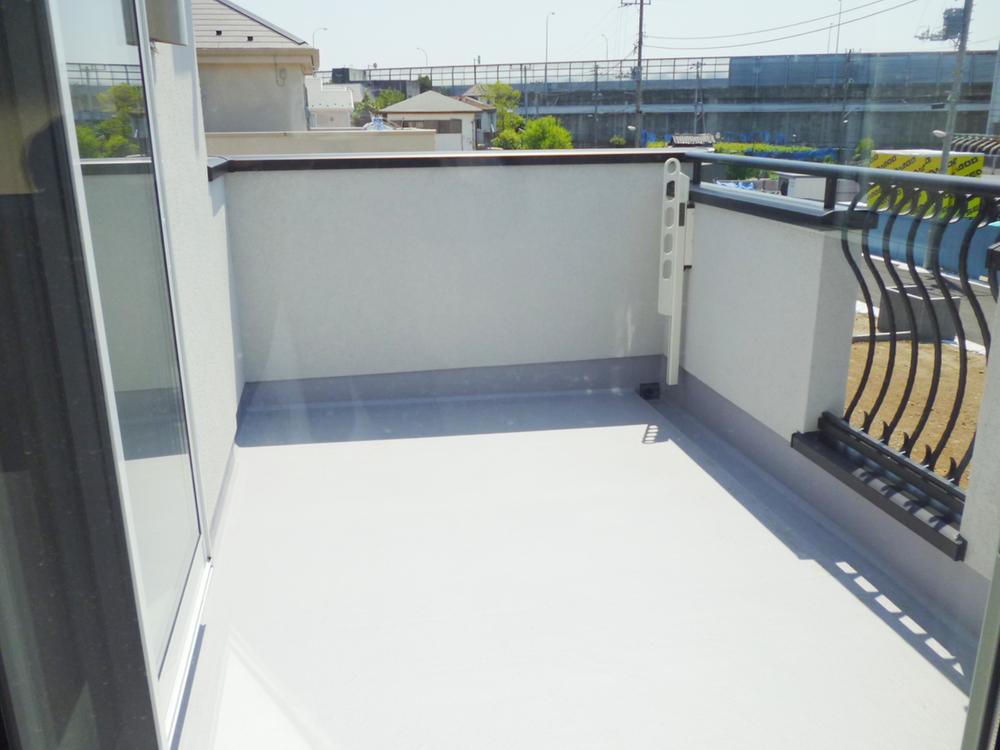 Balcony. Wide balcony is also proud of the home Uptown.