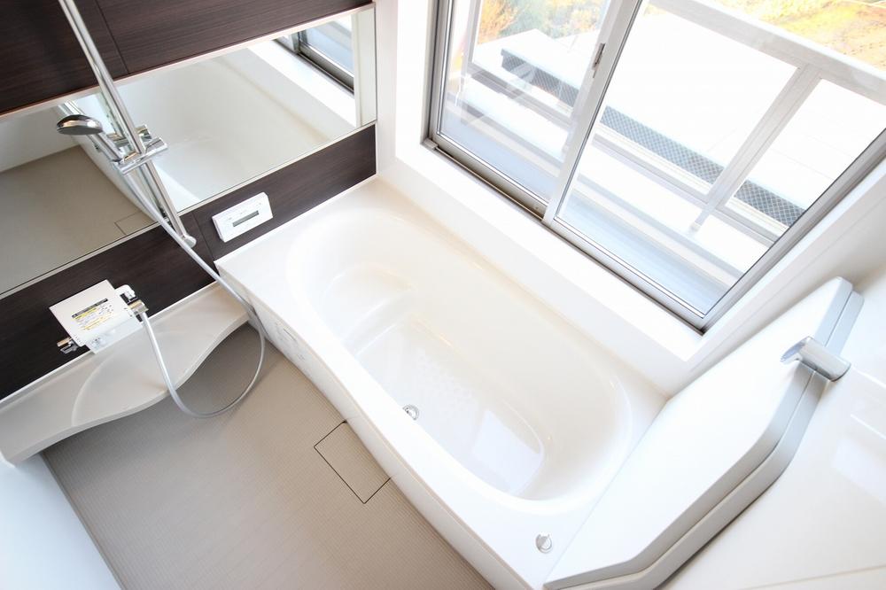 Bathroom. In good of the bathroom view from the window, You can enjoy the luxury of time!