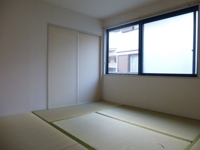 Living and room. With storage ☆ Japanese-style room 6 quires