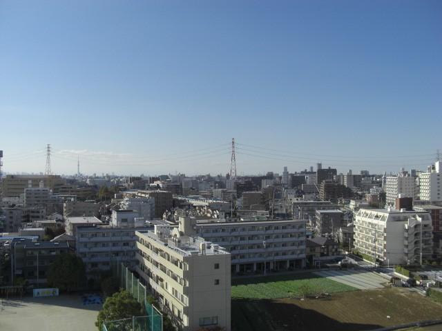 View photos from the dwelling unit. View from the site (November 2012) shooting