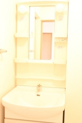 Washroom. Independence is a wash basin ☆