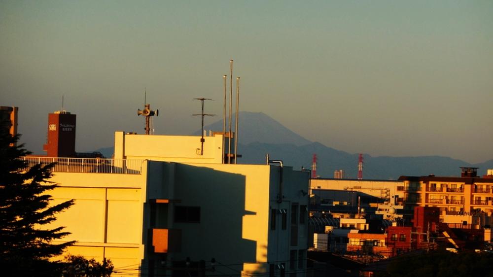 View photos from the dwelling unit. fireworks ・ Sky tree ・ Also looks Fuji!