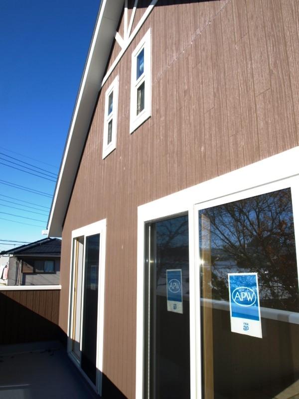 Local appearance photo. Local (12 May 2013) Shooting