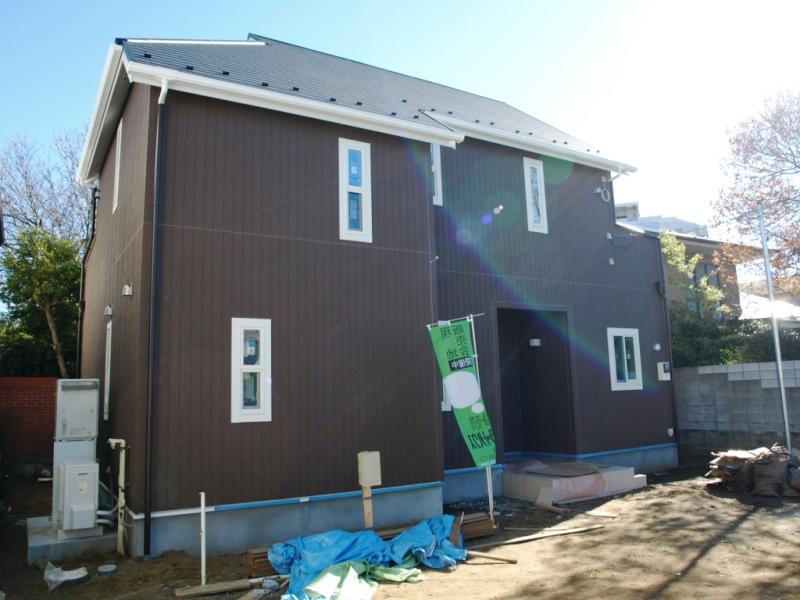 Local appearance photo. Local (12 May 2013) Shooting