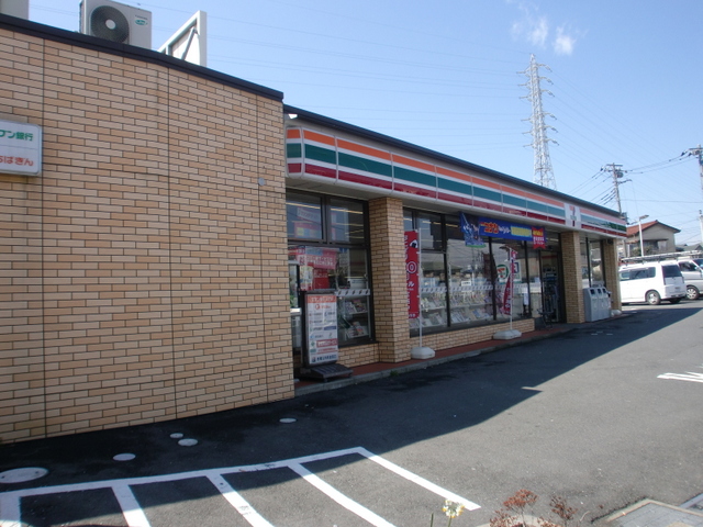 Convenience store. Seven-Eleven Funabashi god of the sea 5-chome up (convenience store) 50m