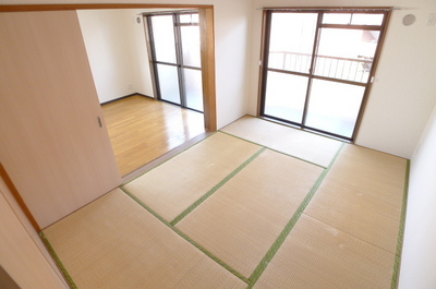 Living and room. Japanese-style room 6 quires