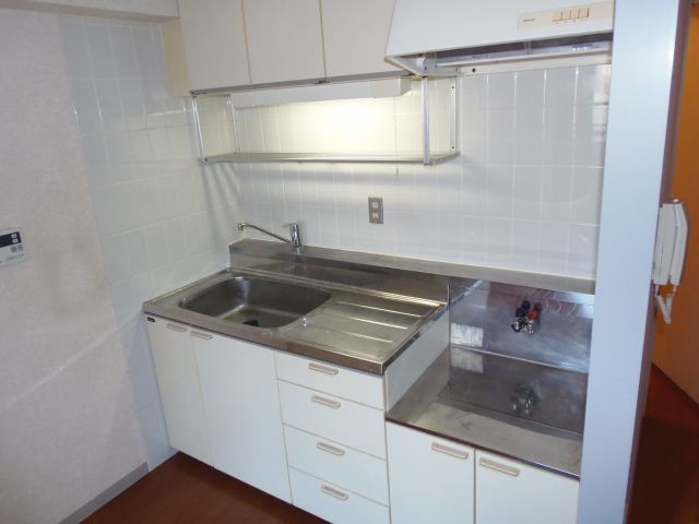 Kitchen. Gas two-burner is installed Allowed