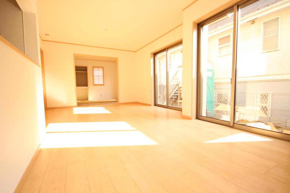 Living. Indoor (12 May 2013) Shooting