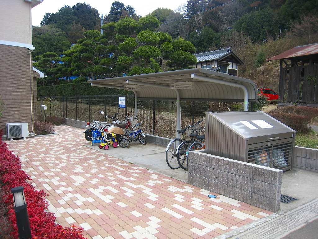 Other common areas. Is a bicycle parking lot. 