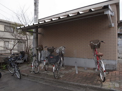 Other common areas. Bicycle parking space.