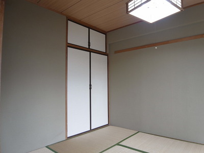 Living and room. 6 Pledge of Japanese-style room to become a drawing room or bedroom.