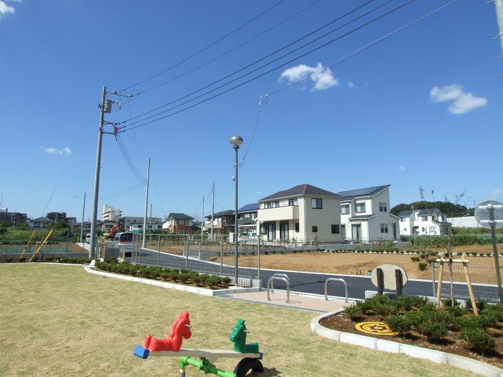 Local appearance photo. Local shooting