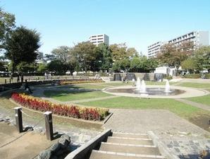 ◎ Funabashi large-scale commercial facilities are enriched commute is in front of the station ・ To base "bridge" in front of the station school Ito-Yokado and Tobu Department Store, loft, Enhance large-scale commercial facilities, such as Uniqlo. ◎ school ・ Park-friendly both near parenting elementary school, A 10-minute walk to the junior high school both. Next to the Hachiei elementary school Funabashi sunflower kindergarten (a 10-minute walk ・ 750m), Ichiritsufunabashi nursery also on the approach to the station (11 minutes' walk ・ 860m) is available. Also, Also a familiar presence, such as park Amanuma Benten Pond Park and the rich natural remains Ebi of rest of citizens. It can be said convenience and the natural environment is that it is well matched livable living environment. ◎ produce a clear time 25 minutes direct to Tokyo than goodness nearest station "bridge" of access, Otemachi 26 minutes, Akihabara 23 minutes, Shinjuku 34 minutes, Also, Direct to Kashiwa from Tobu Noda line "Funabashi" station 28 minutes, Direct 28 minutes from Keisei main line "Keiseifunabashi" station walk 18 minutes Keisei Ueno. Commute ・ Commute, Comfortable suspension is also worth checking to shopping.  ※ JR Sobu Line rapid available to Tokyo, Tozai Line rapid use in the Otemachi Funabashi, Sobu each stop available in Kinshicho is to Akihabara, After each stop use to Shinjuku in Kinshicho, Chuo Line Rapid available in Ochanomizu. Tobu to Kashiwa Noda, Keisei Main Line limited express available to Keisei Ueno.