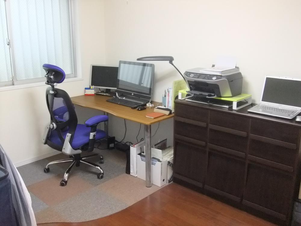 Non-living room. Indoor (10 May 2013) Shooting