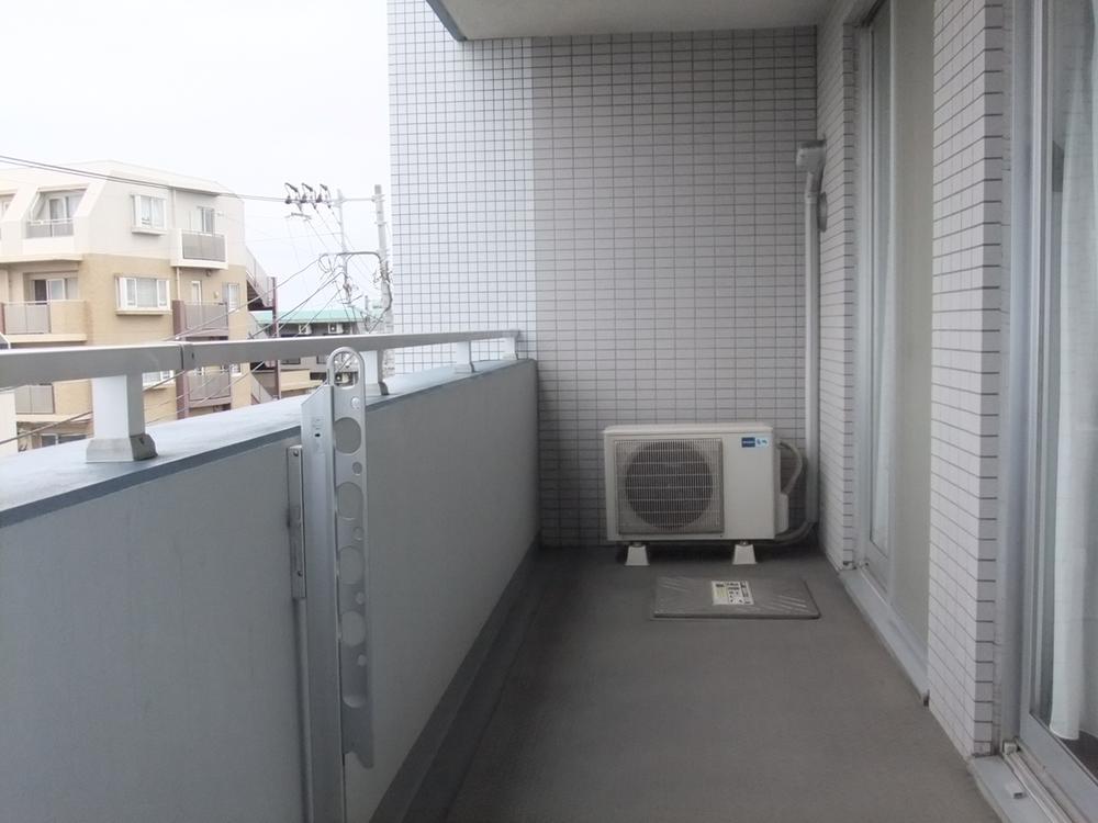 Balcony. Local (10 May 2013) Shooting