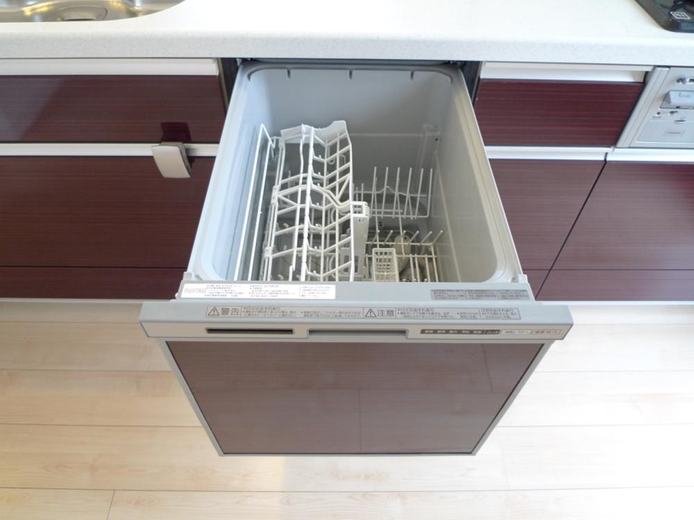 Kitchen. Dish washing dryer with a kitchen