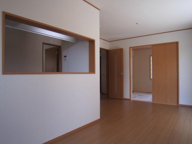 Same specifications photos (living). Example of construction