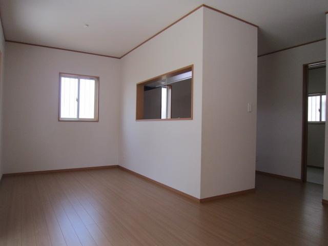 Same specifications photos (living). Example of construction