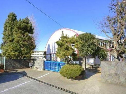 Primary school. Nakanogi elementary school