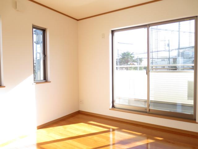 Non-living room. Second floor southeast side Western-style