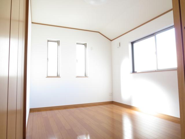 Non-living room. Second floor northwest side Western-style