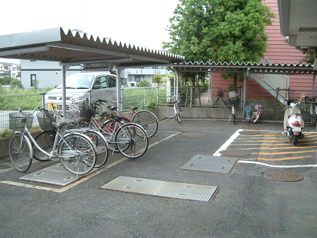 Other common areas. Place for storing bicycles