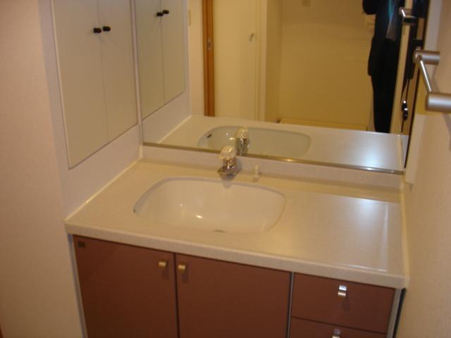 Washroom. Washbasin easy-to-use, such as a condominium