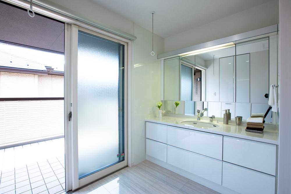 Bathroom. Indoor (July 2013) Shooting