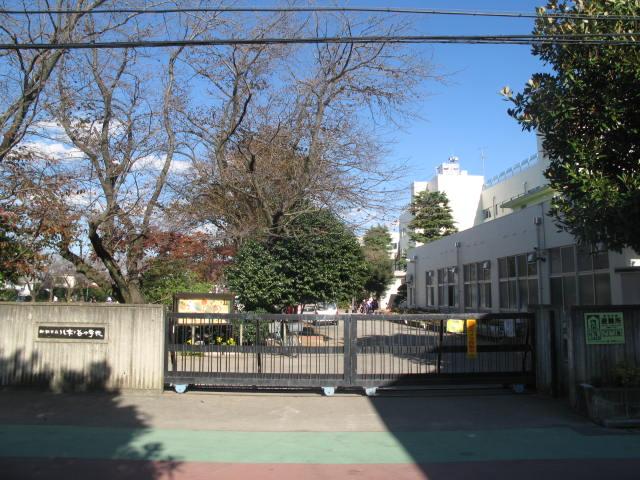 Junior high school. 516m to Funabashi Municipal Yakigaya junior high school