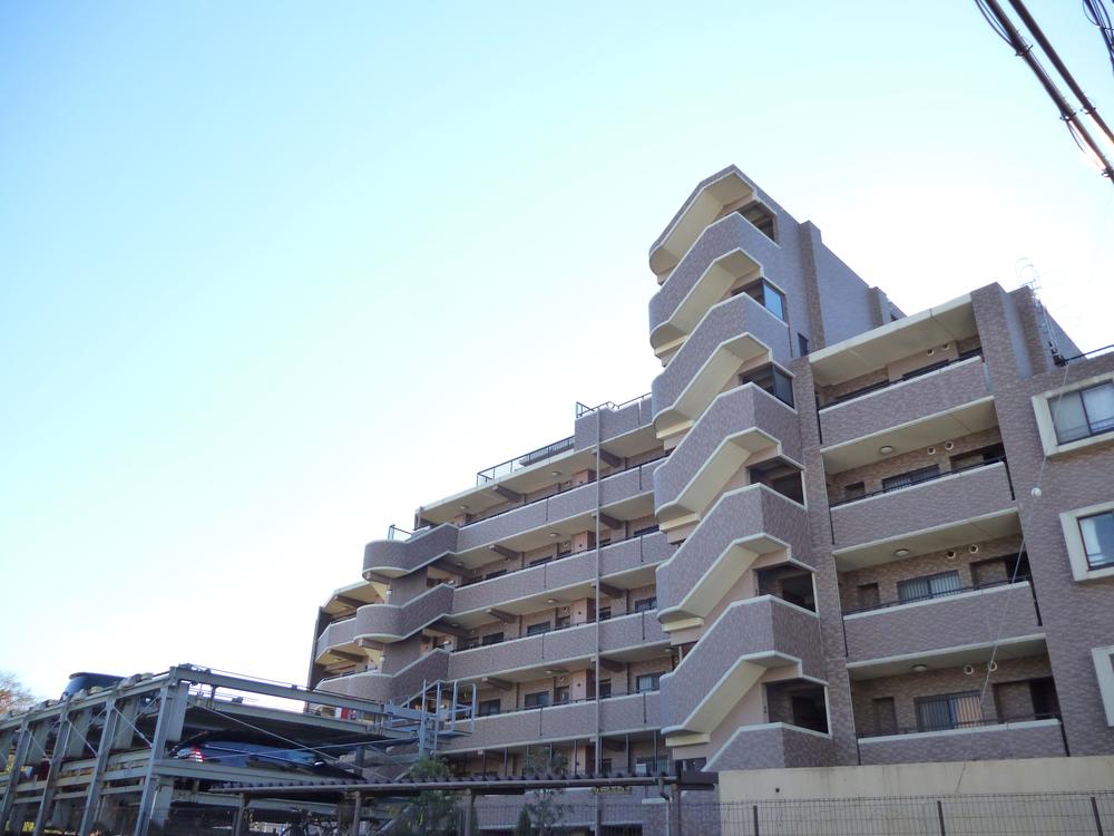 Local appearance photo