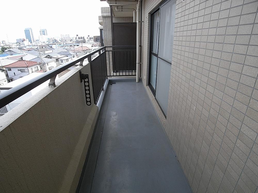 Balcony. Local (07 May 2013) Shooting