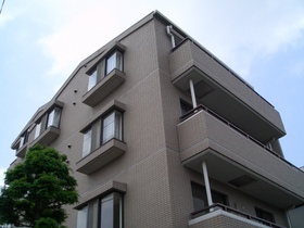 Building appearance. For further information, please contact housemates shop Funabashi shop 047-435