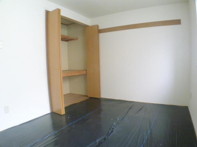 Living and room. You Yes cover so as not to wear and tear, but here is a Japanese-style room