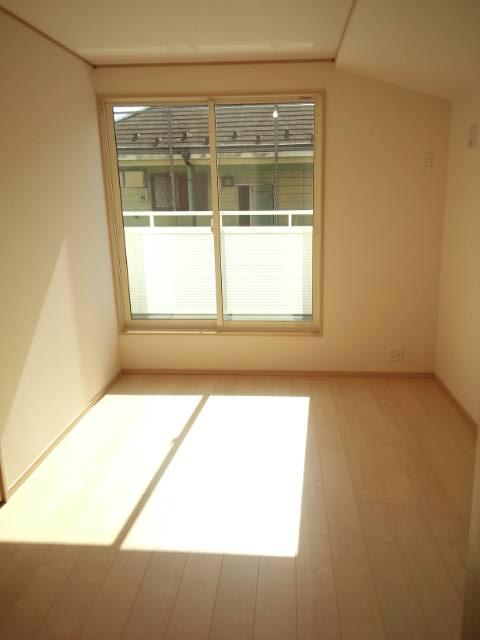 Non-living room. Per yang good of the living room (2)