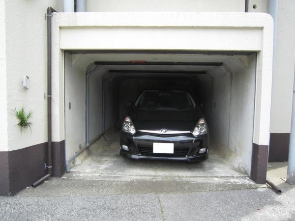 Parking lot