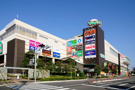 Shopping centre. Vivid Minami-Funabashi until the (shopping center) 650m