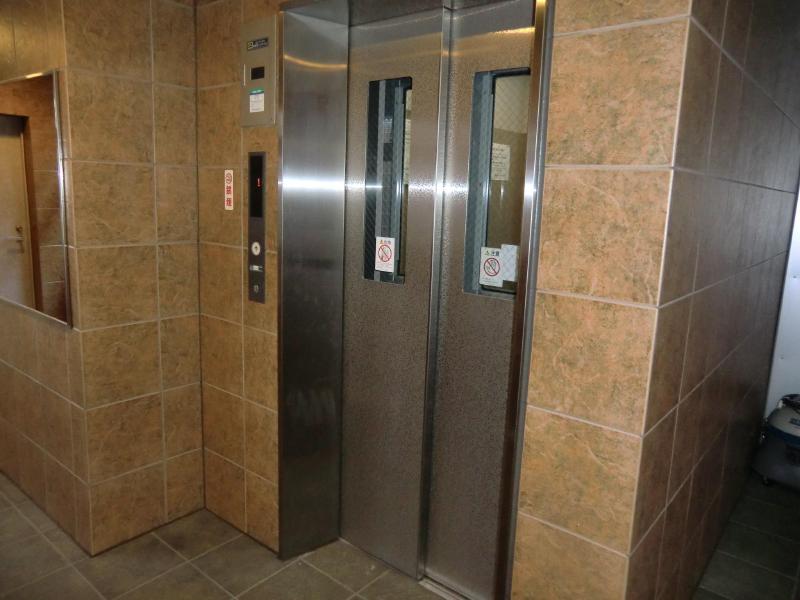 Other. Comfortable apartment with lift