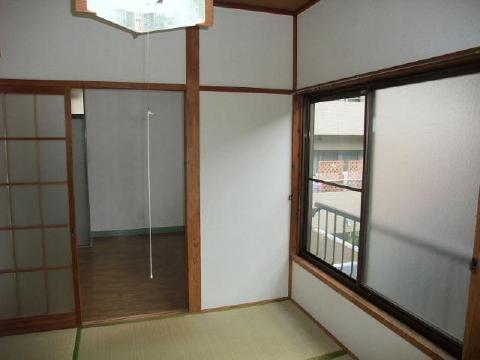 Living and room. There is also a window the second Japanese-style room.