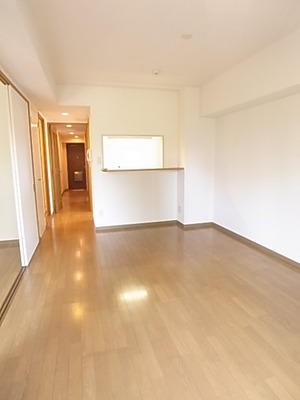 Other room space. Beautiful flooring will feel the cleanliness ☆