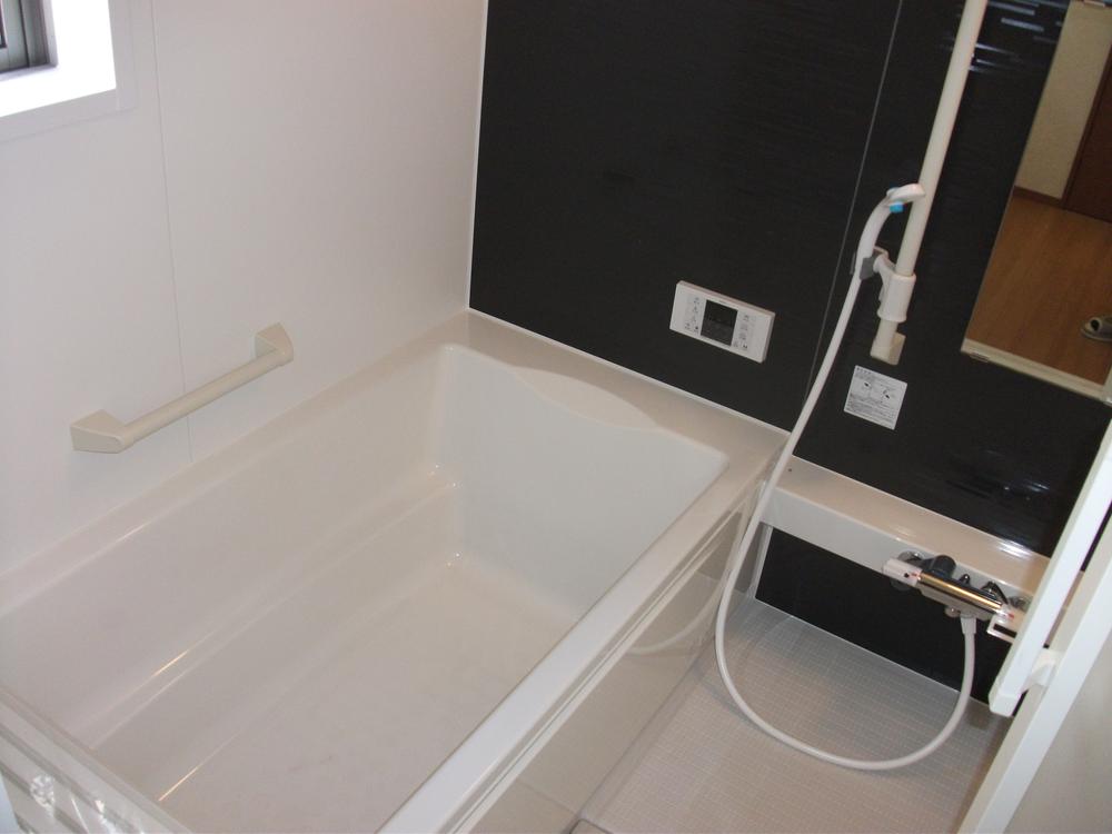 Bathroom. Indoor (11 May 2013) Shooting