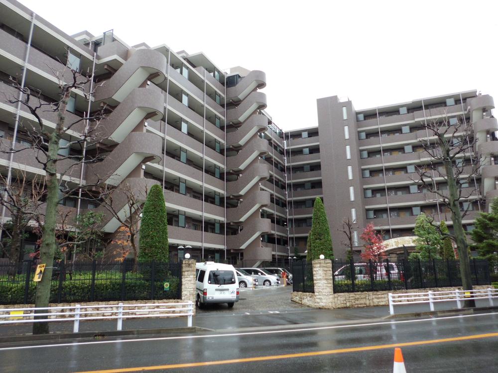 Local appearance photo. Local (12 May 2013) shooting Shinkeiseisen "Takanekodan" Station 6-minute walk