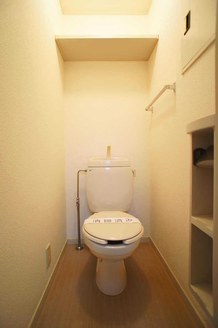 Toilet. Of course, bus toilet by ・ It is a simple toilet