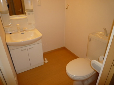 Toilet. It seems hotel toilet ☆