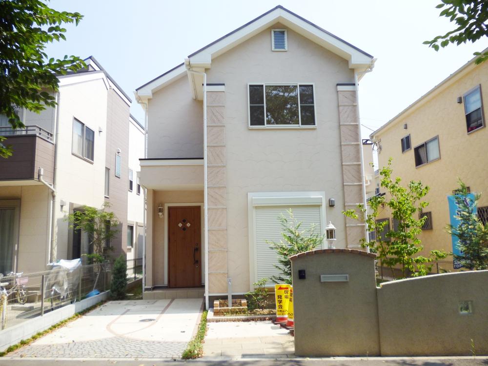 Local appearance photo. 9 Building (2013 8) shooting elegant appearance has an air of noble image.