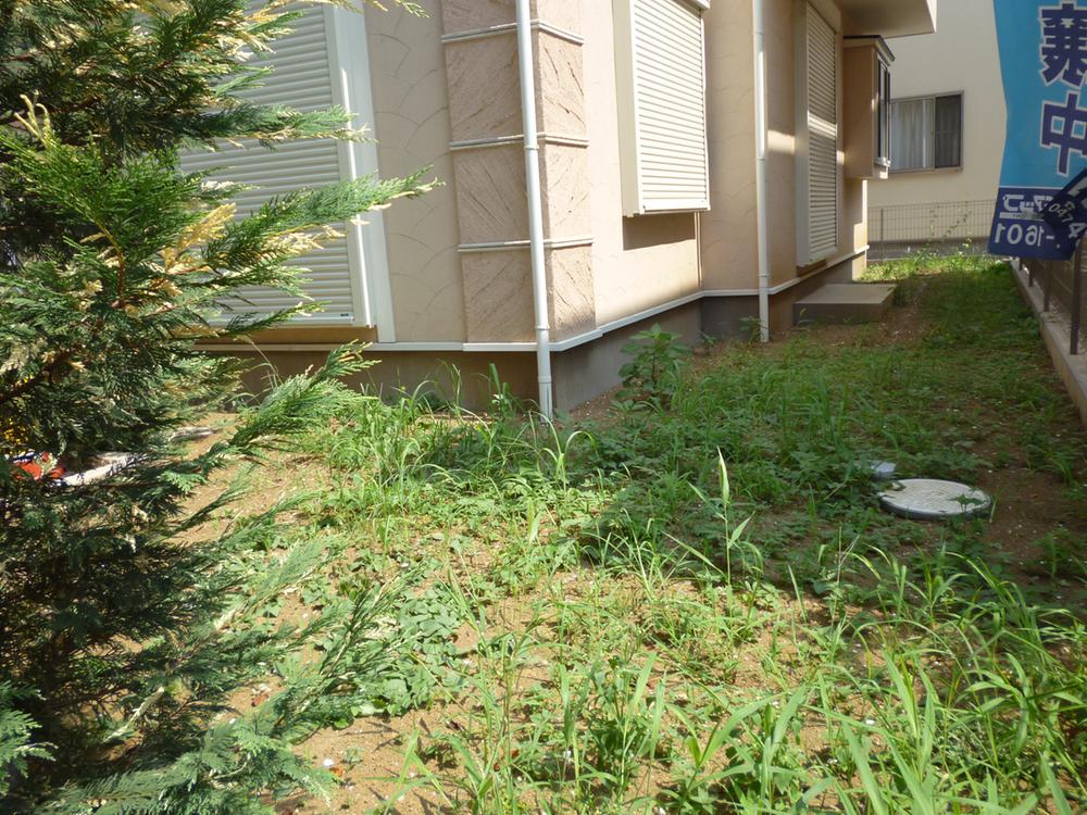 Garden. 9 Building (August 2013) Shooting Yang per also be ensured in the garden, It will produce a stylish garden.