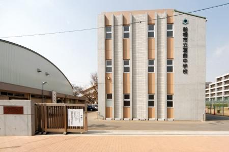 Junior high school. 1324m to Funabashi Municipal Katsushika junior high school