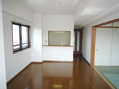 Other. Space for relaxation and spacious by connecting the living room and Japanese-style