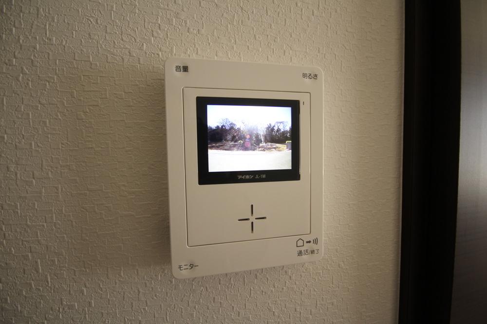 Other Equipment. Clearly you can see visitors in color! So it is placed in 1F and 2F, You can respond with each